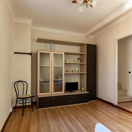 Guesthost - Cozy In The Heart Of Апартаменты *